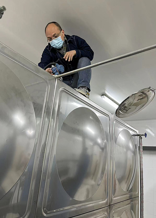 我司專業(yè)技術(shù)人員赴某水處理公司安裝調(diào)試指導(dǎo)