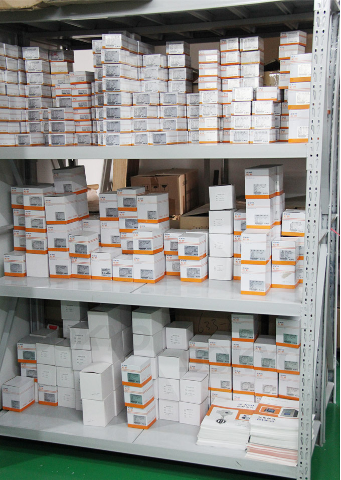 數(shù)字功率因數(shù)表，DW16三相功率因數(shù)表倉庫一角2